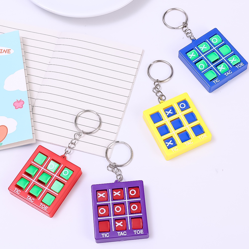 Decompress Tic-tac-toe Game Dengan Gantungan Kunci/Puzzle Dekompresi XO Spin Game Chess Key Chain/Liontin Tas/Mainan Anak Menarik