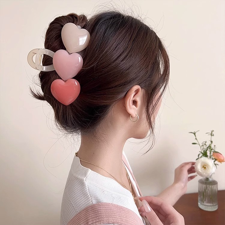 Love Besar Grabbing Korea Elegance2023New Shark Clip High -end Hair Clip Hiasan Rambut Untuk Wanita