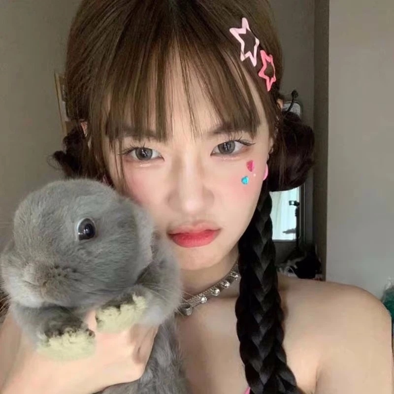 [Harga Grosir] 3pcs Klip Sisi Perempuan Gaya Korea Y2K Gadis Manis Keren Klip BB Lucu Klip Tanpa Jejak Musim Panas Gadis Jepit Rambut Warna-Warni Bintang Jepit Aksesoris Rambut Alat Styling