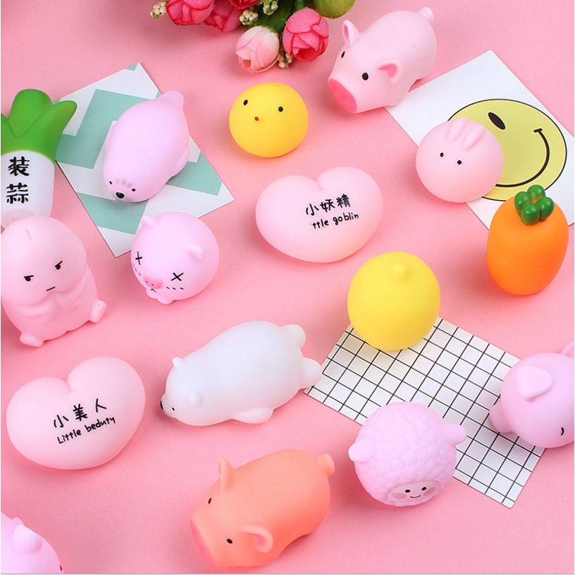 

2pcs Boneka Mini Karet Pajangan Bisa Bunyi OSM-ST0396