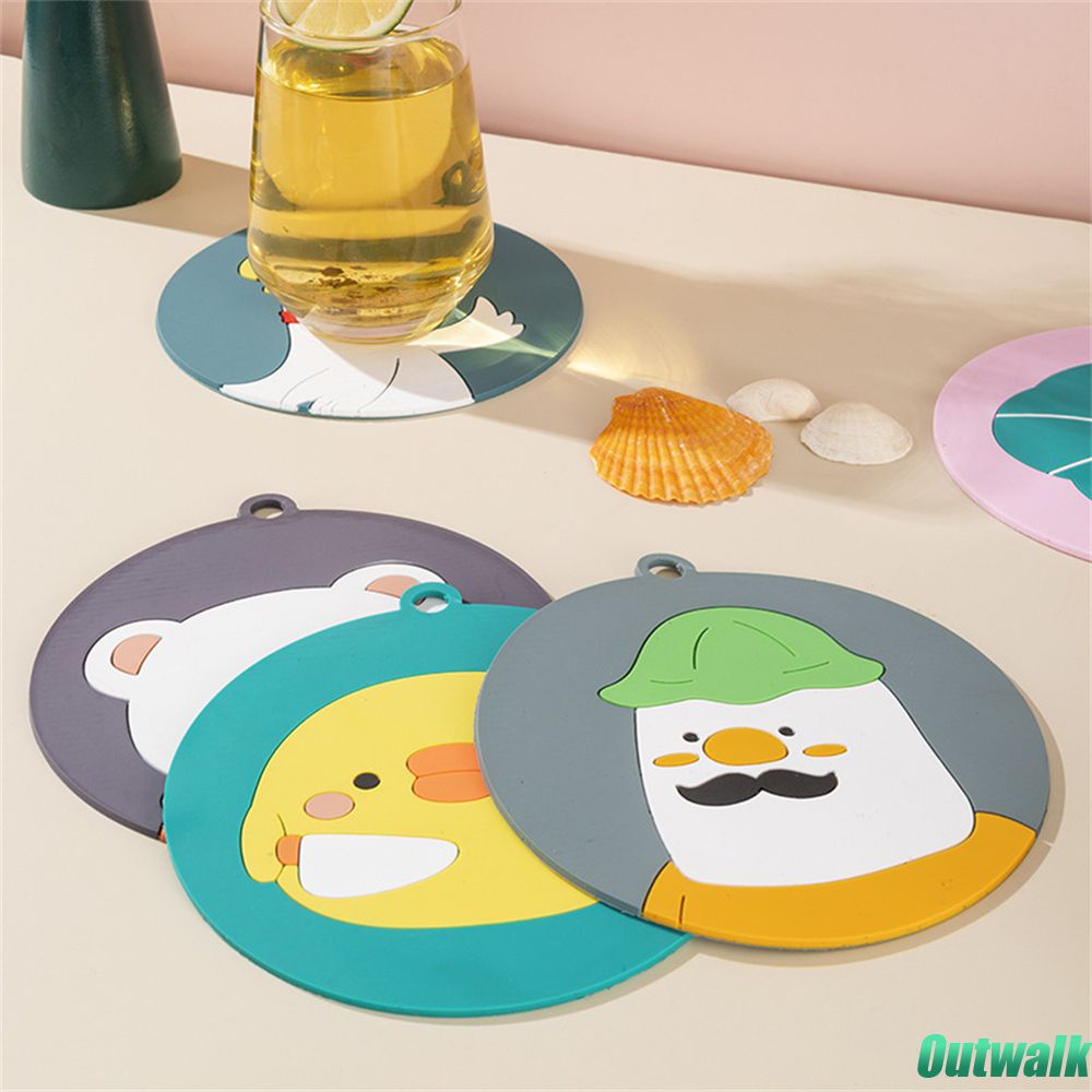 ღ Kartun Silikon Coaster Hewan Berbentuk Cangkir Meja Kopi Tikar Pad Tahan Panas Non-slip Tikar Tatakan Minuman Susu Kopi pemegang