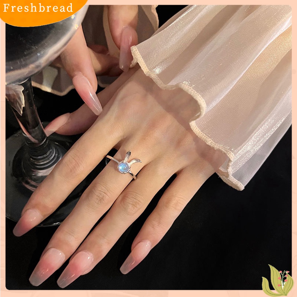 &lt; Freshbread &gt; Jari Band Kristal Imitasi Geometris Kilau Terang Mengkilap Poles Dekorasi Indah Minimalis Faux Moonstone Rabbit Rings Perhiasan Fashion