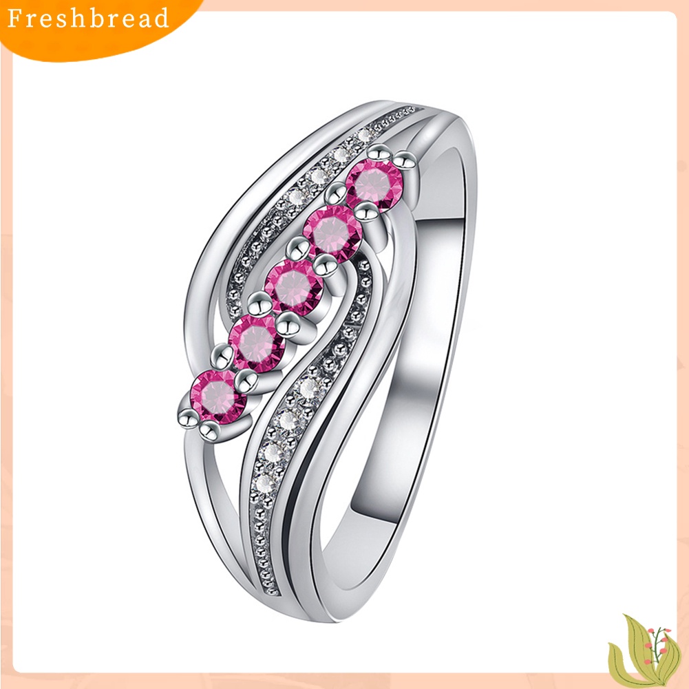 &lt; Freshbread &gt; Wanita Elegan 5mutiara Imitasi Ruby Bertatahkan Gelombang Berongga Band Jari Cincin Perhiasan Pernikahan