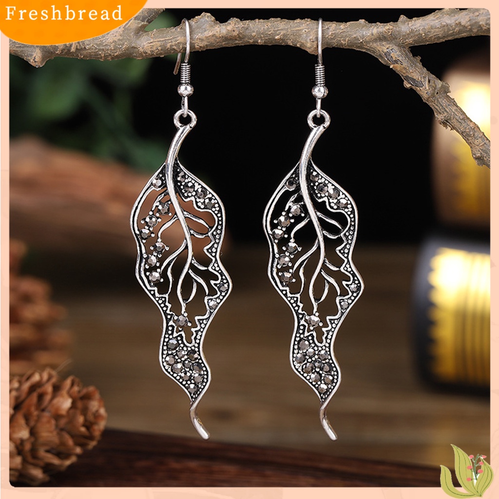 &lt; Freshbread &gt; 1pasang Anting Kait Daun Berwarna Berlian Imitasi Perhiasan Electroplated Tahan Lama Drop Earrings Untuk Pernikahan