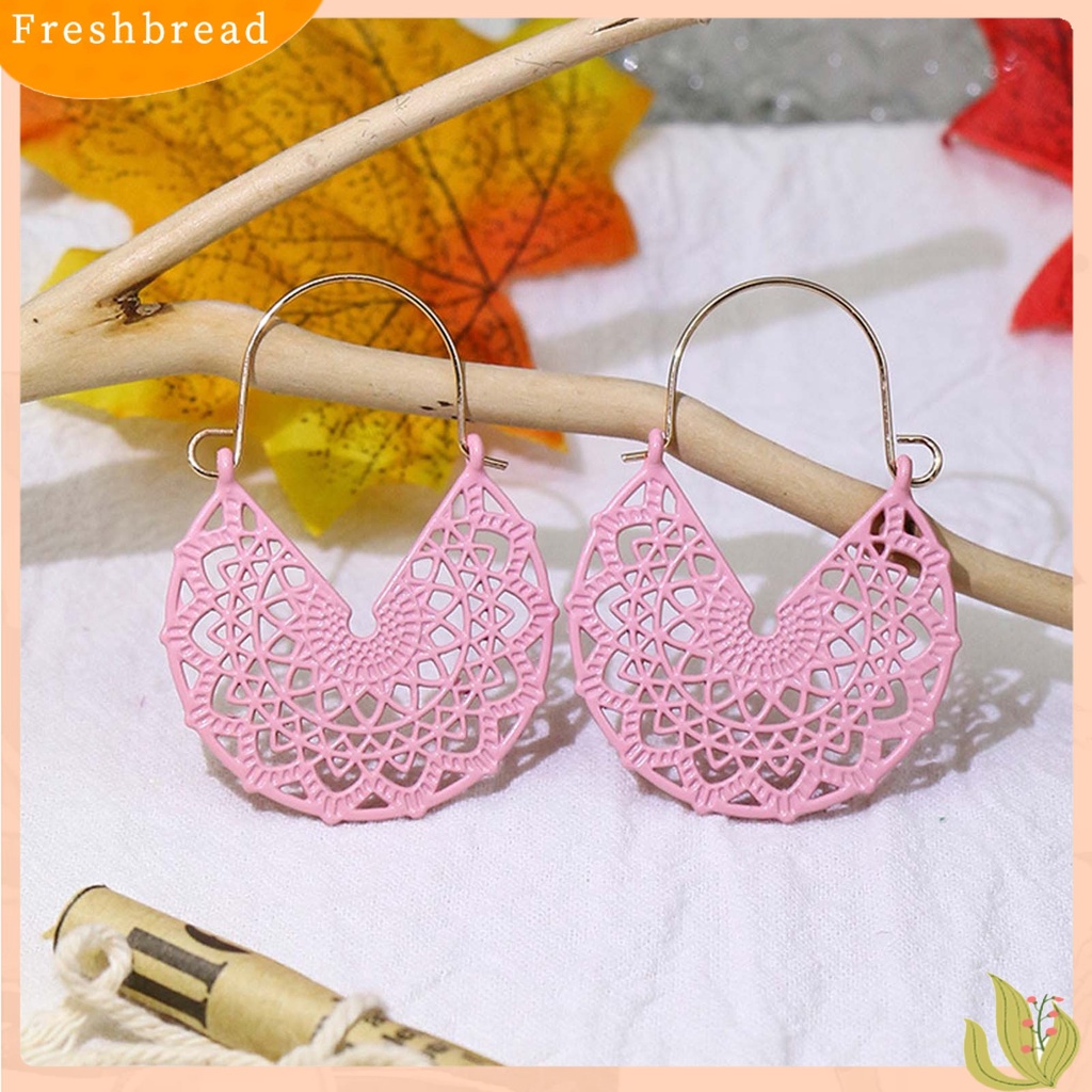 < Freshbread > 1pasang Anting Wanita Berbentuk V Perhiasan Sederhana Anting Menjuntai Vintage Ringan Untuk Perjamuan