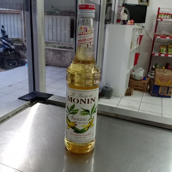 

MONIN Syrup Sirup rasa BANANE Yellow Banana Pisang 700ml