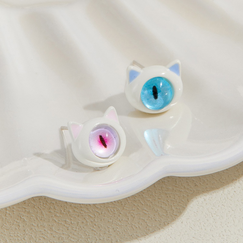 Anting Tusuk Mata Besar Kucing Bahan Alloy Fashion Untuk Wanita