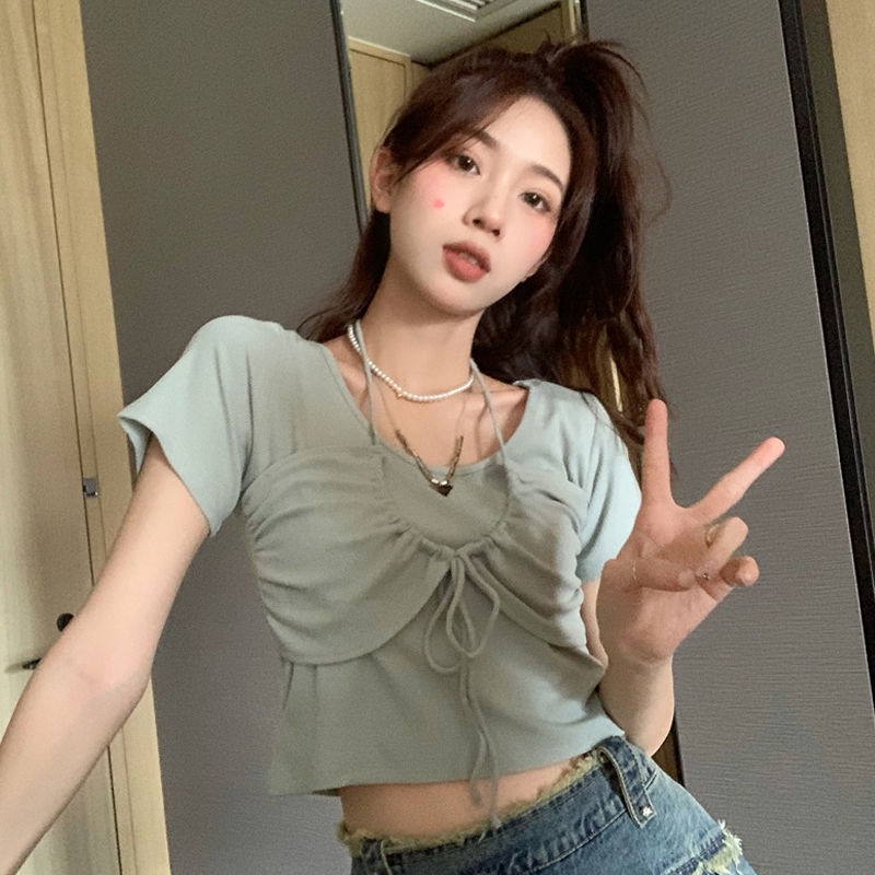 Red Sweet hot girl short top female design sense niche summer pure desire chic slim slim shoulder short-sleeve t-shirt ins