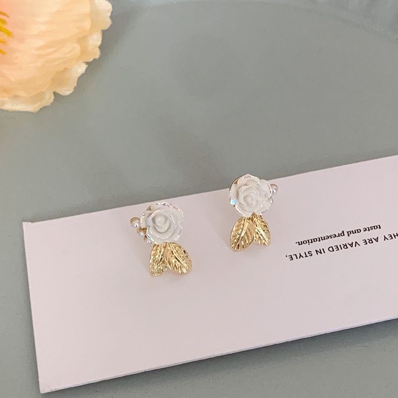 Korea Korea Korea Bunga Mutiara Temperamen Niche Kecil Sederhana Anting Desain High-End