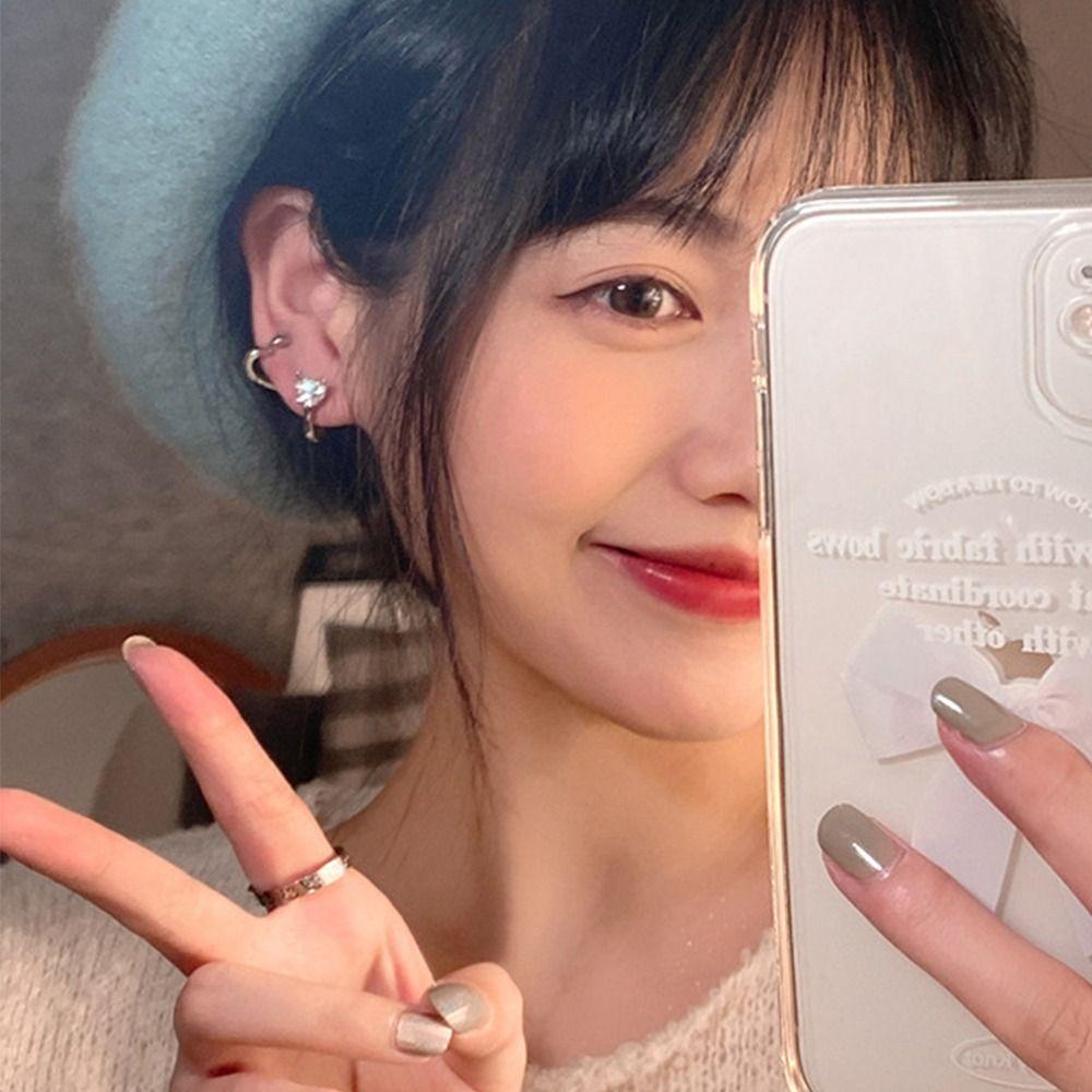 Mxbeauty Wanita Stud Earrings Trendi Kepribadian Indah Jantung Hoop Earrings Niche Desain Berlian Imitasi Alloy Anting Gaya Korea