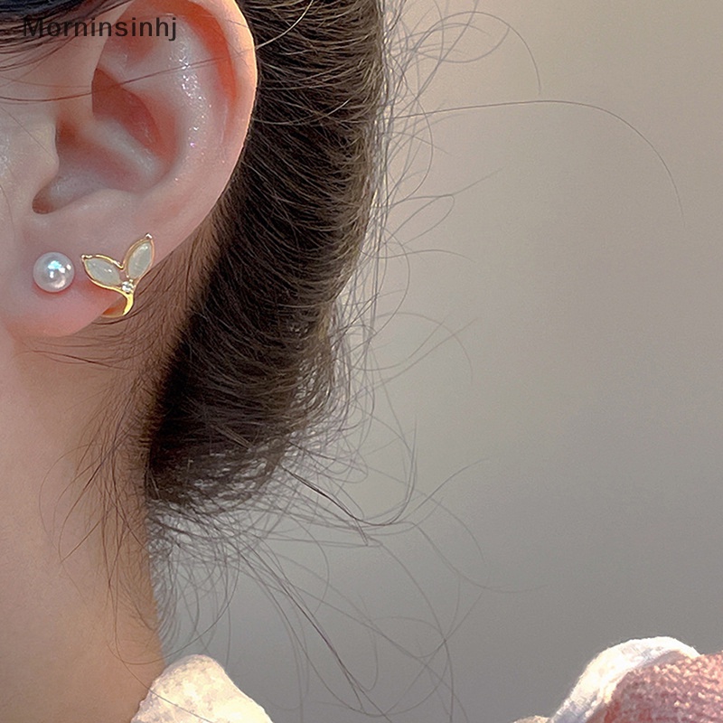 Mornin Baru Cahaya Zirkon Fishtail Pearl Stud Earrings Untuk Wanita Fashion Kristal Imitasi Mutiara Manis Anting-Anting Gadis Perhiasan Hadiah id