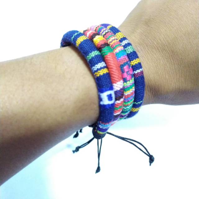 AF36 Gelang tenun / Gelang jogja / gelang tali /gelang gaul