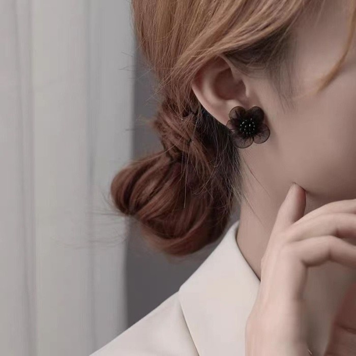 Anting Wanita Anting Korea Bunga Hitam Perhiasan Wanita - Hitam