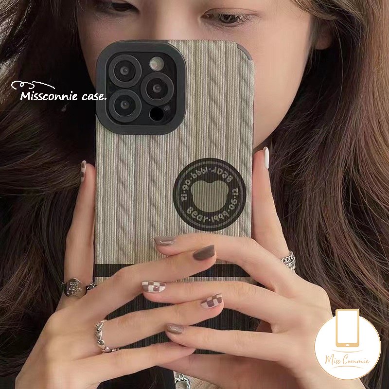 Casing Ponsel Beruang Kartun Lucu Kompatibel Untuk iPhone 7Plus 11 13 14 12 Pro MAX X XR 7 8 Plus XS MAX Fashion Rajut Pola Garis Tekstur Kulit Mewah Silikon Soft Cover