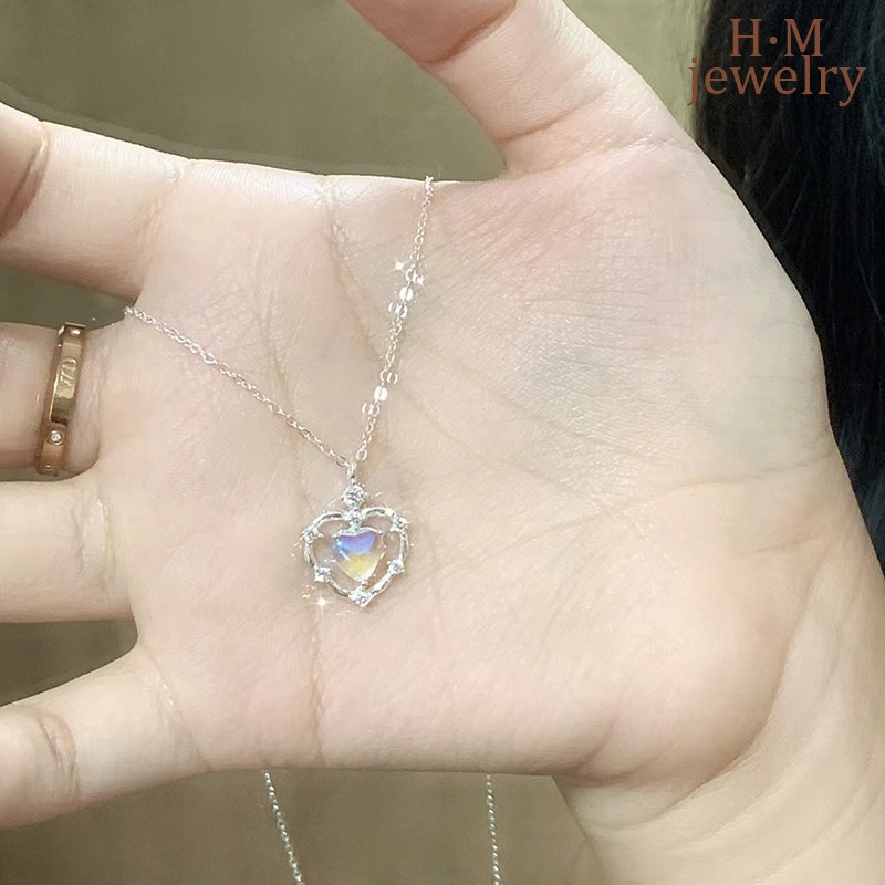 S925 Perak Sederhana Fashion Moonstone Love AAA Zirkon Liontin Kalung