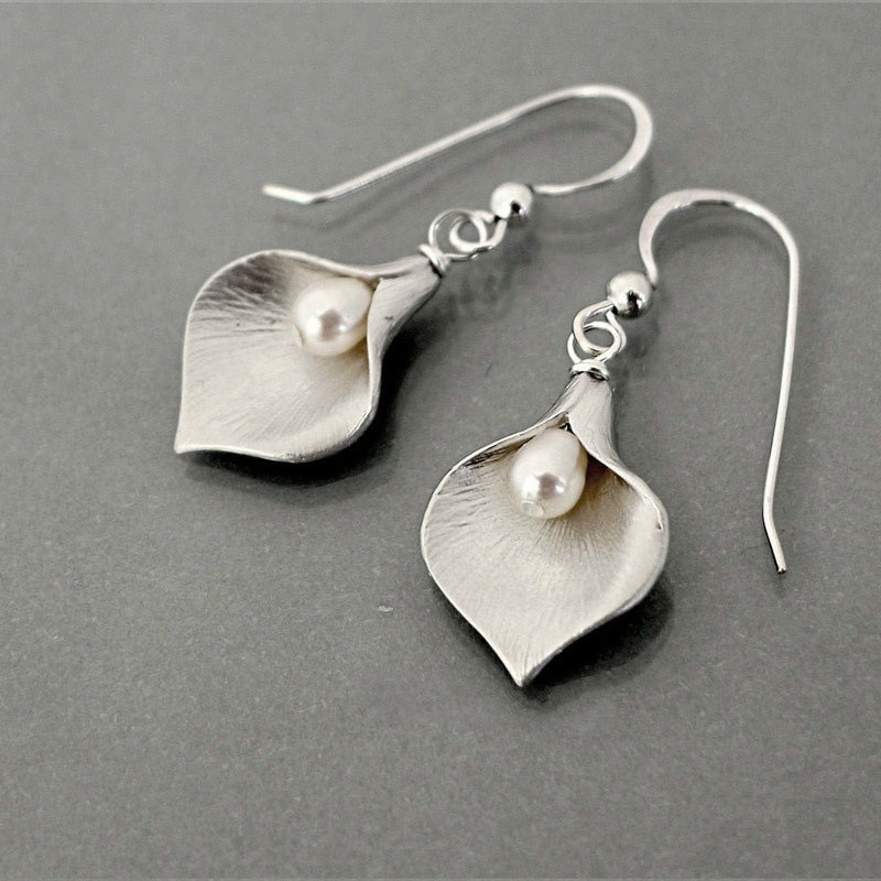 [FRA] Anting Mutiara Bunga fashion Eropa Dan Amerika Serikat fashion calla lily earrings