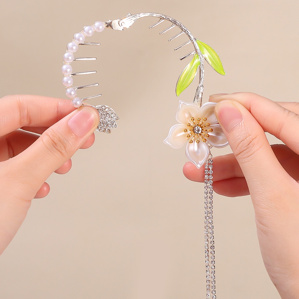 Bunga Rumbai Berlian Imitasi Jepit Rambut Mutiara Imitasi Gesper Klip Gaya Kuno Resin Sintetis Hiasan Kepala Elegan Hair Clip Aksesoris Ponytail Holder