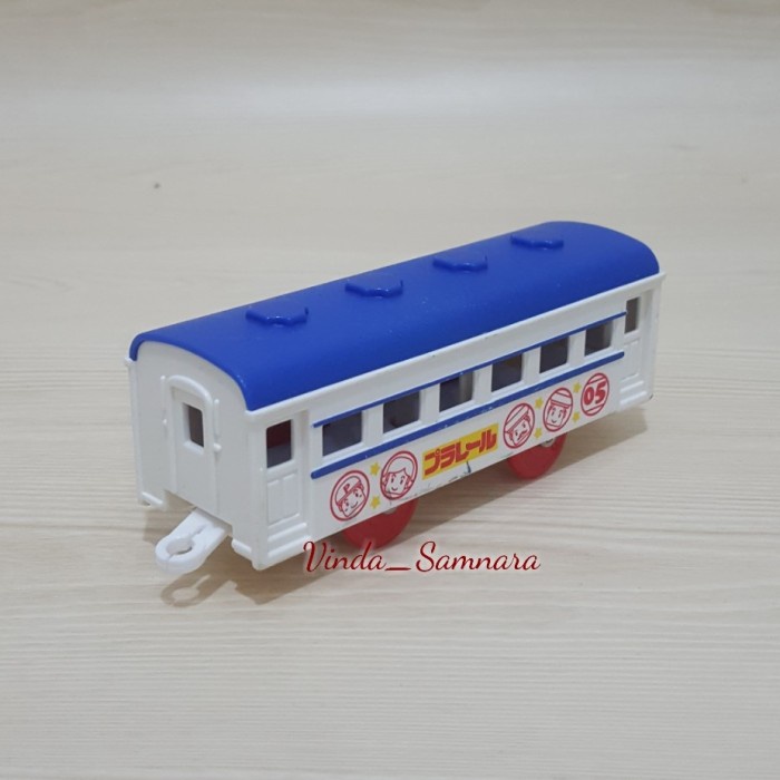 Takara Tomy Gerbong Kereta Plarail Expo