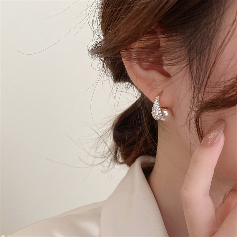 Anting Gesper Mutiara Lingkaran Tetesan Air Sederhana Fashion Korea