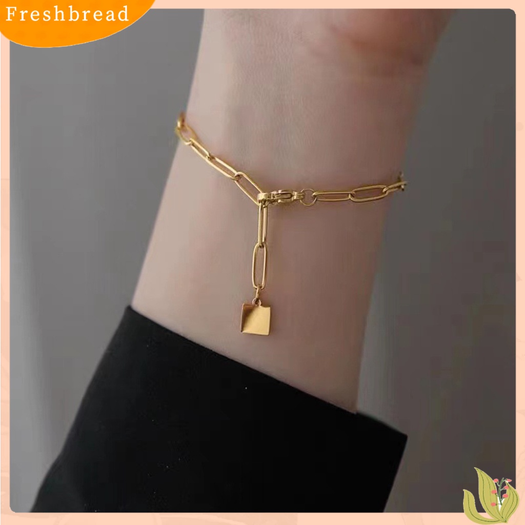 &lt; Freshbread &gt; Gelang Wanita Tidak Luntur Rantai Tebal Eye-catching Semua Pertandingan Hadiah Perhiasan Yang Dapat Disesuaikan Berlapis Emas Wanita Square Pendant Chain Bracelet Dekorasi Untuk Kehidupan Sehari-Hari