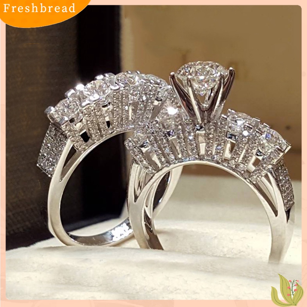 < Freshbread > 2Pcs/Set Cincin Couple Berlian Imitasi Hias Glossy Gaya Mewah Cincin Jari Indah Untuk Perjamuan
