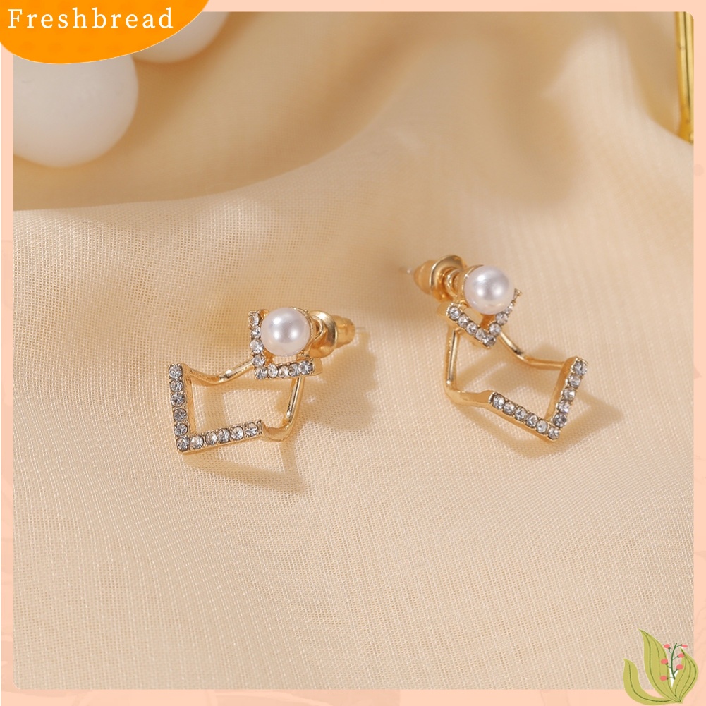 &lt; Freshbread &gt; Wanita Mutiara Imitasi Bentuk Panah Desain Segitiga Ear Stud Earrings Perhiasan Hadiah