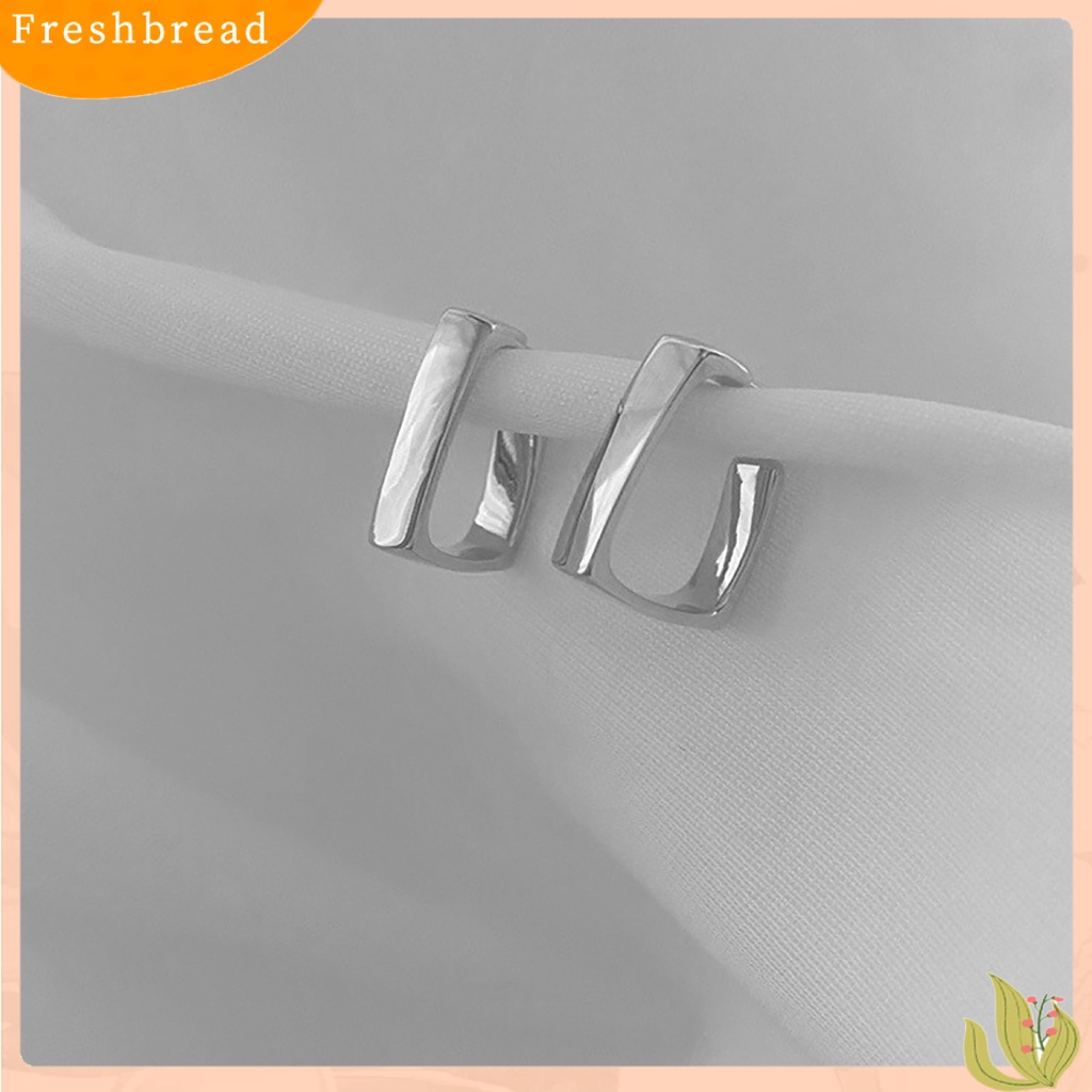 &lt; Freshbread &gt; 1pasang Anting Hoop Pengerjaan Halus Tahan Aus Tidak Alergi Temperamen Yang Sangat Baik Tidak Sakit Memakai Hiasan Telinga Geometris Perempuan Anting Pejantan Trendi