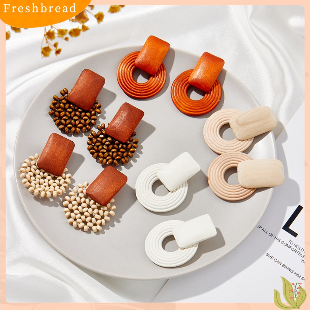 &lt; Freshbread &gt; 1pasang Anting Wanita Berongga Keluar Bulat Perhiasan Manik-Manik Berlebihan Earrings Untuk Liburan