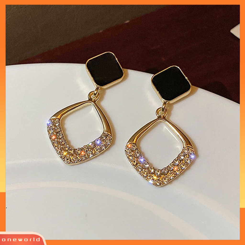 [EONE] 1pasang Drop Anting-Anting Geometris Berongga Keluar Mengkilap Berlian Imitasi Bertatahkan Berkilau Berdandan Hadiah Ulang Tahun Wanita Belah Ketupat Liontin Anting Perhiasan Aksesori Fashion