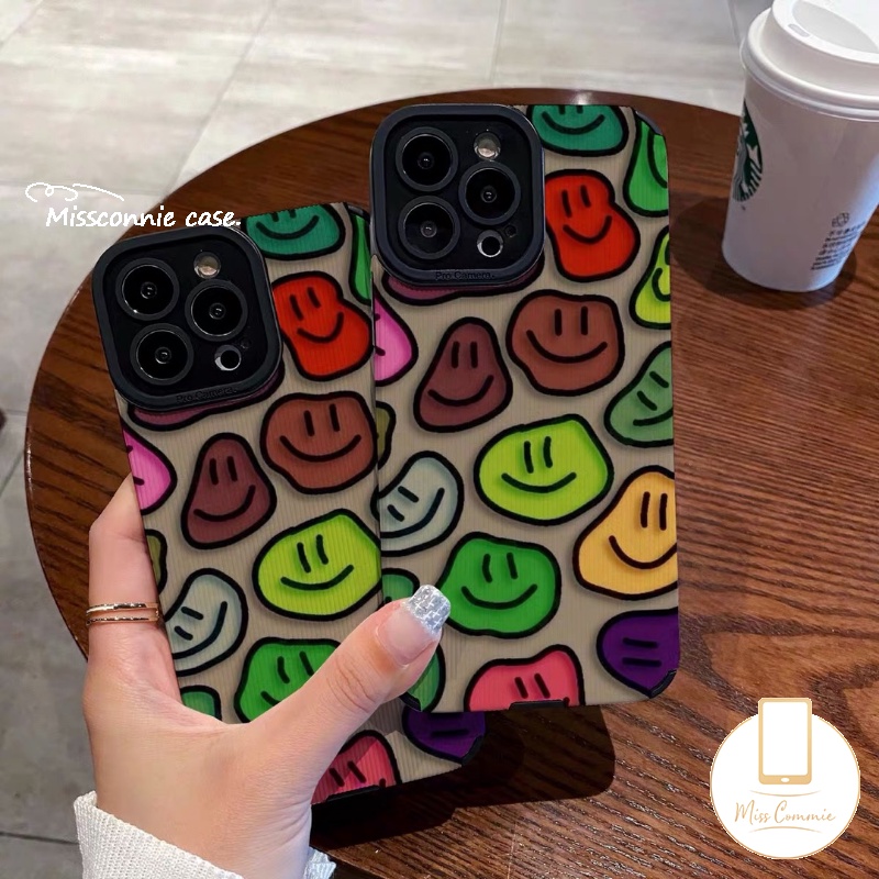 IPHONE Kartun Warna-Warni Smiley Phone Case Kompatibel Untuk Iphone11 14 12 13 Pro MAX XR 78 Plus X XS MAX 7Plus Graffiti Mewah Tekstur Kulit Lembut Shockproof Silicon Cover