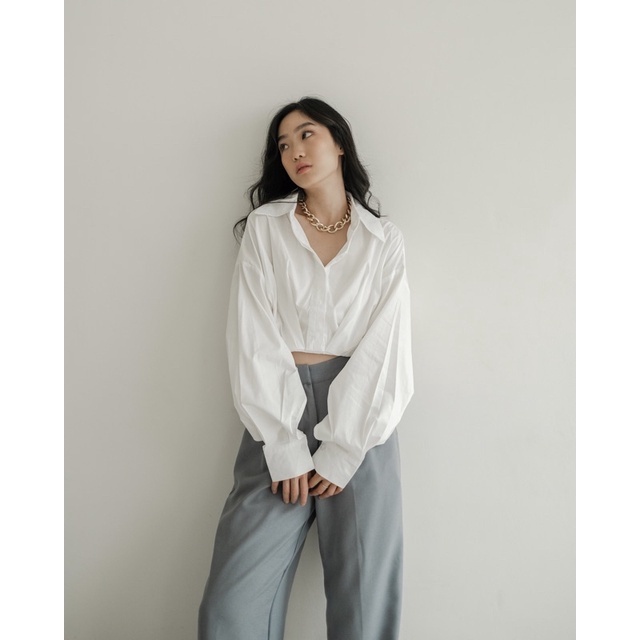 BEFAST - ZRX OOTD WANITA KEMEJA HADID / ALEXA CROP SHIRT / HEM Crop Wanita Keluaran Terbaru / OOTD Ala Wanita Korean Style / Fashion Kekinian Remaja ABG Trendy / Kemeja Crop Lengan Panjang Polos Casual