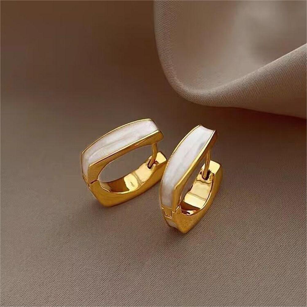 Mxbeauty Anting Hoop Wanita Halus Sederhana Perhiasan Fashion Gadis Hadiah Bentuk Persegi Alloy Gaya Korea Earrings