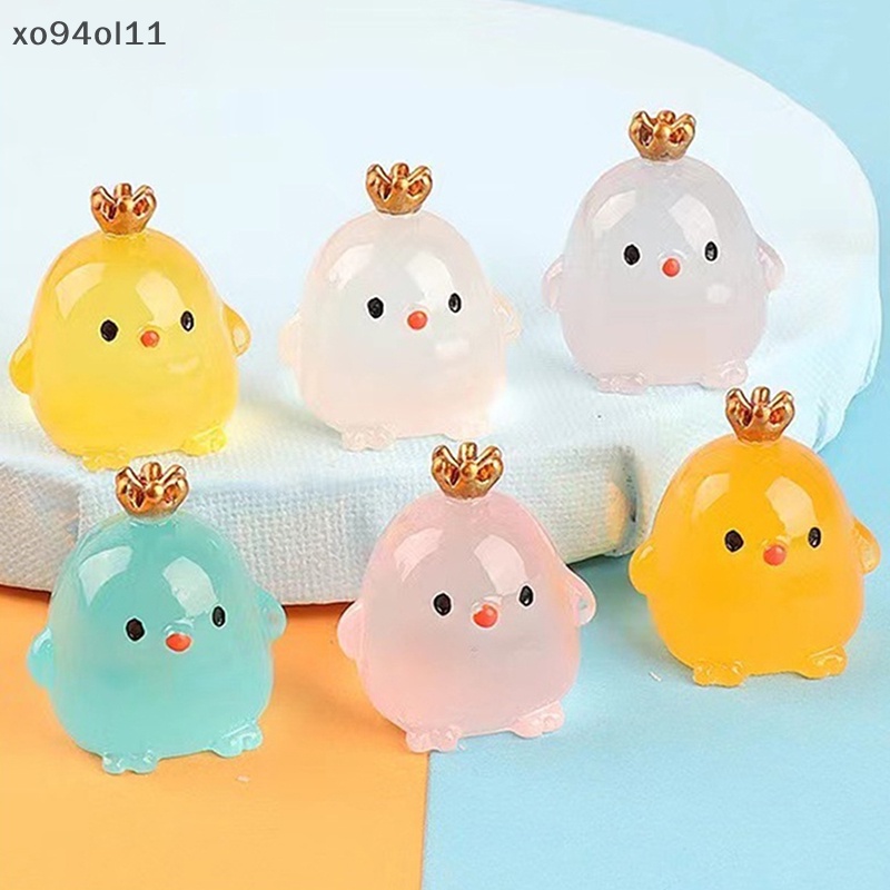 Xo 2Pcs Bercahaya Mahkota Chick Ornamen Mini Kartun Hewan Boneka Mikro Lanskap Dekorasi Rumah Boneka Miniatur Mainan OL