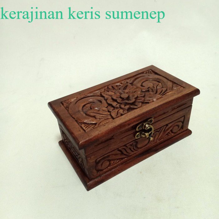 

Kotak kayu ukir 16x7cm - 1 termurah