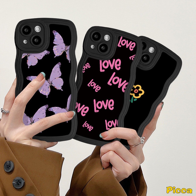 Ins Fashion Fantasy Butterfly Wavy Edge Phone Casing Untuk IPhone 7Plus 11 13 11 12 14 Pro Max XR 6s 8 6 7 Plus X XS Max SE 2020retro Flower Iove Letter Label Soft Back Cover