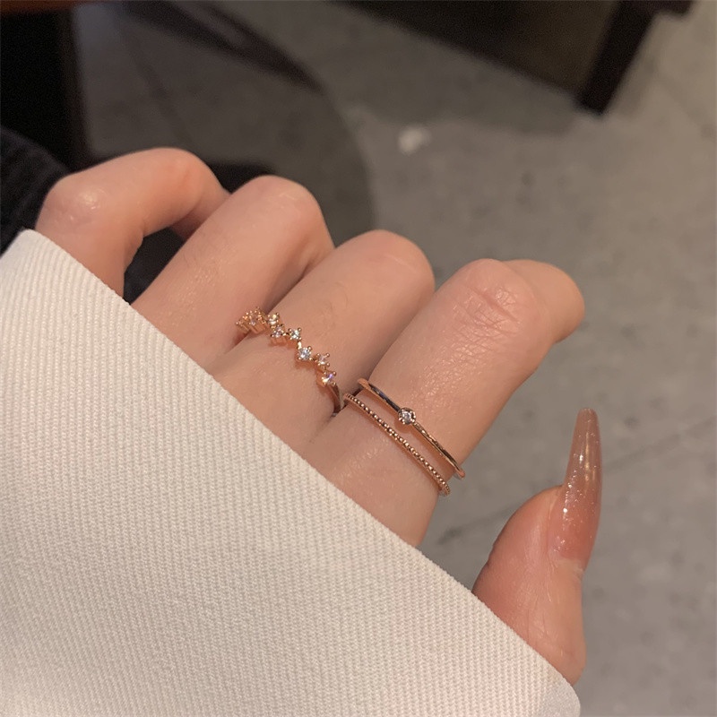 Rose Gold Cincin Perempuan Ins Bermutu Tinggi Indah Bertatahkan Zirkon Sederhana Cincin Hadiah