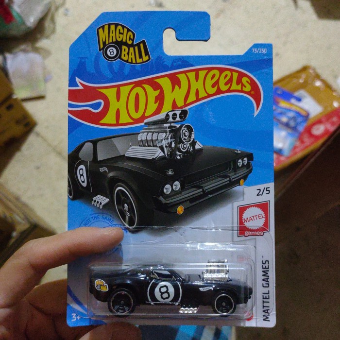 hot wheels rodger dodger hitam miniatur mainan pajangan
