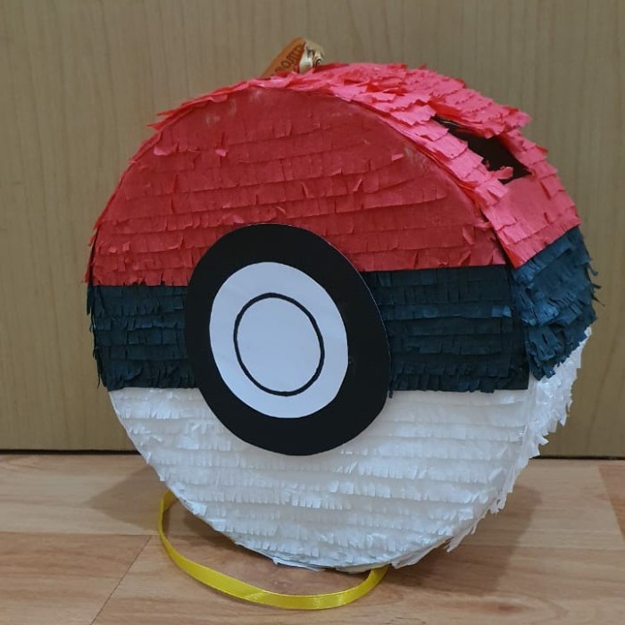 

Pinata Pokemon ball mini - pinata saja+dus