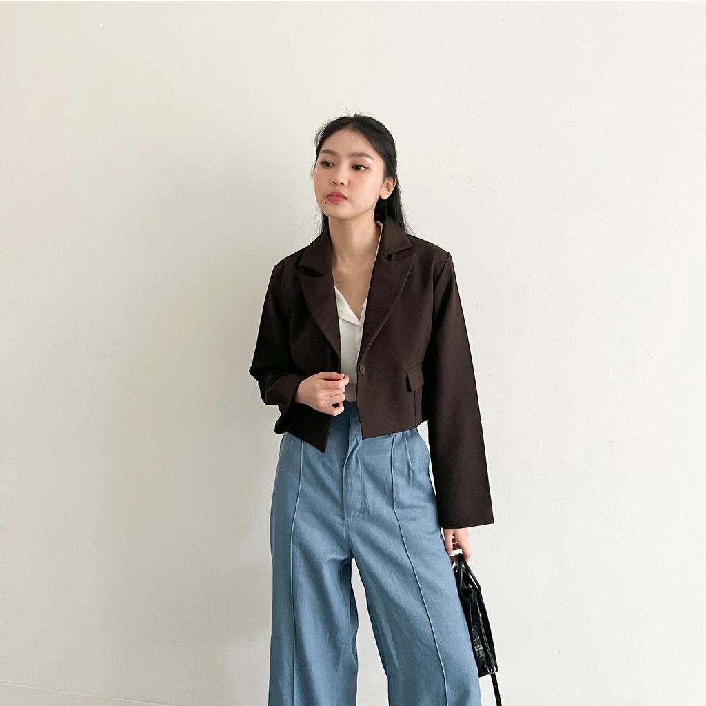 Beige Studio - Janis Crop Blazer / Crop Blazer Wanita