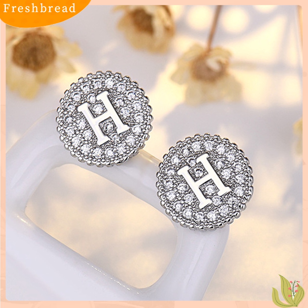 &lt; Freshbread &gt; 1pasang Ear Studs Round Cool Golden/Silver Color Mini Sparkling Rhinestone H Huruf Wanita Anting Perhiasan Fashion