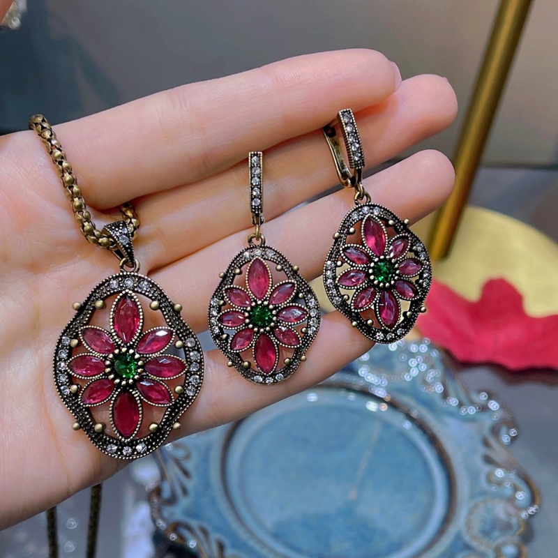 Goldkingdom Fashion Perhiasan Aksesoris Ready Stock Abad Pertengahan Rococo Fashion Retro Berlian Bunga Wanita Liontin Kalung Anting Earrings Anting Set