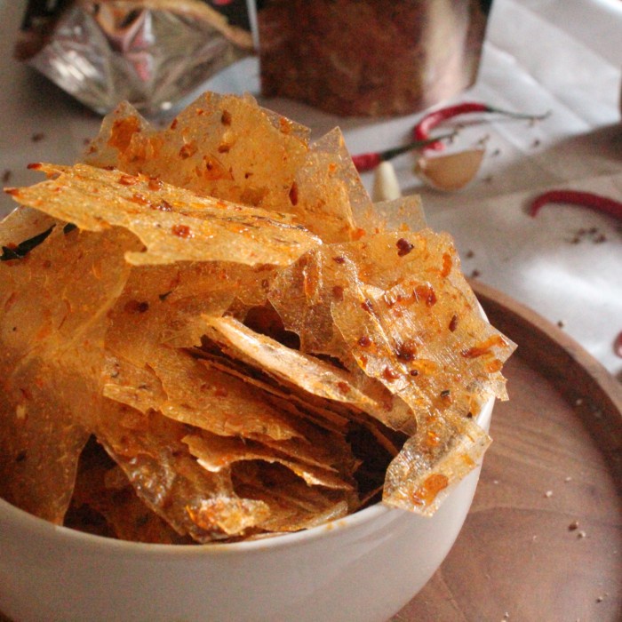 

✨NEW✨ -KERIPIK KACA SNAK /Kerpik kaca kiloan - 0riginal- 1.1.23