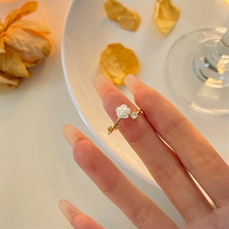 Cincin Jari Adjustable Bunga Elegan Untuk Wanita Aksesoris Perhiasan Cincin Zirkon Fashion