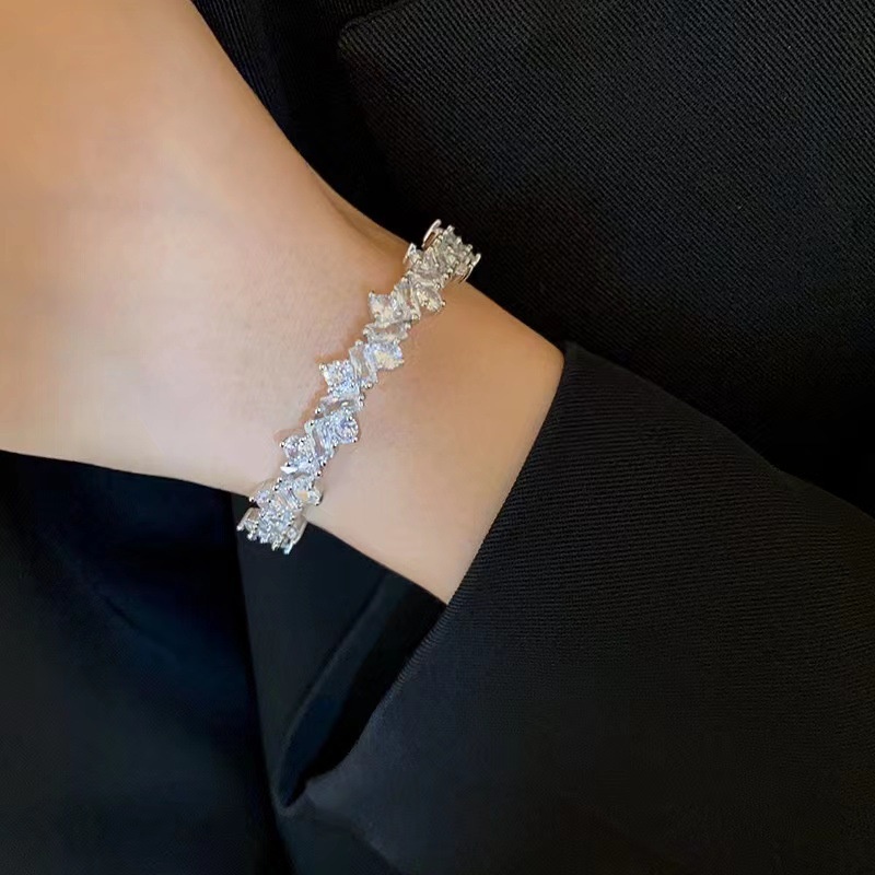 Gelang Geometris Bintang Zirkon Paduan Korea Wanita