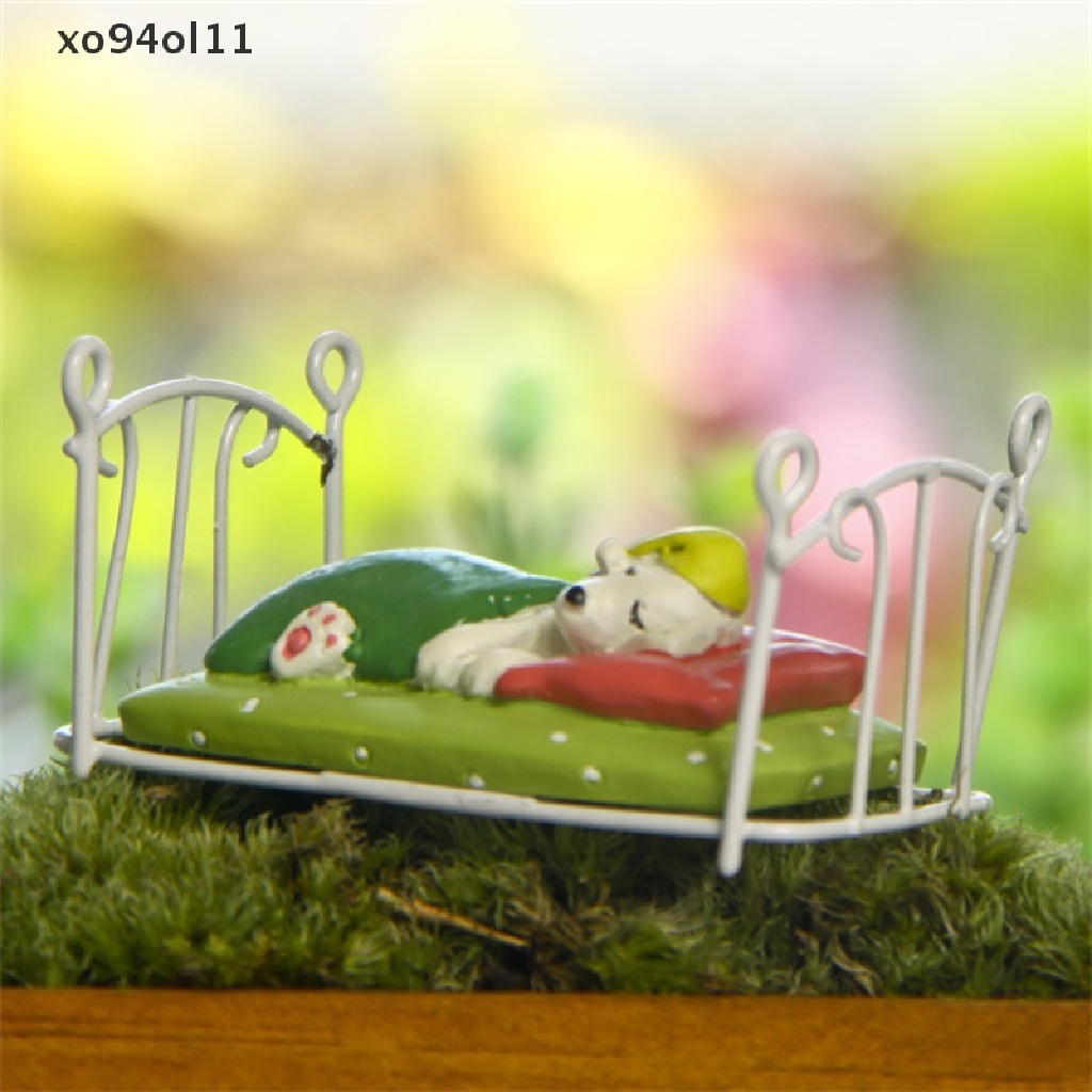 Xo1:12rumah Boneka Miniatur Eropa Ranjang Besi Kartun Anjing Tidur Model Microlandscape Pemandangan Hidup Dekorasi Mainan Aksesoris Rumah Boneka Desktop Ornamen OL