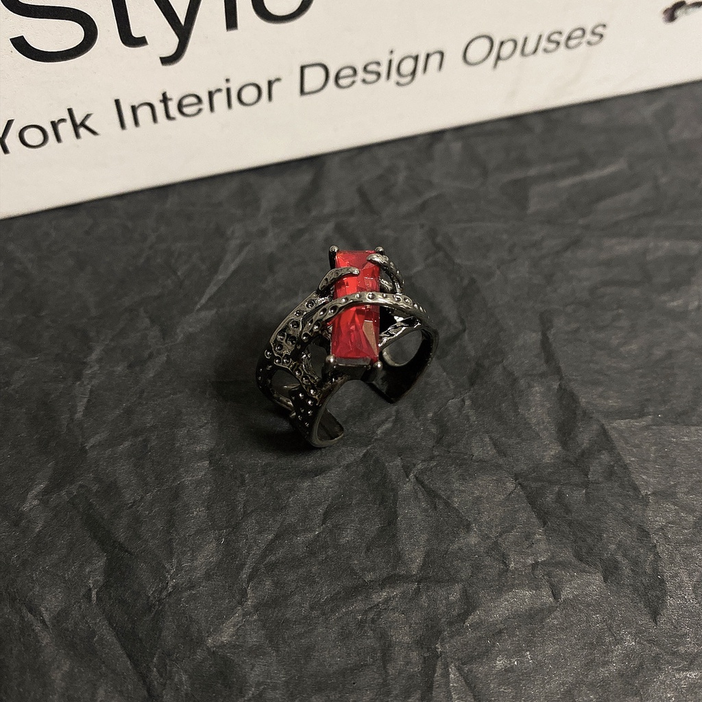 Cincin Zirkon Merah Aksesoris Kepribadian Gelap Retro