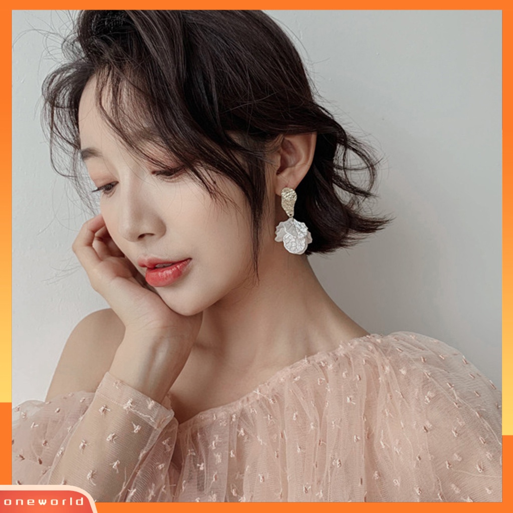 [EONE] 1pasang Drop Earrings Kepribadian Hadiah Ulang Tahun Gaya Korea Temperamen Shell Putih Kelopak Bunga Stud Earrings Perhiasan Aksesori