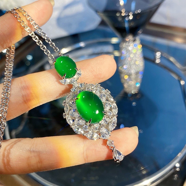 Goldkingdom Fashion Perhiasan Aksesoris Ready Stock Es Tinggi Krisansoprase Berlian Penuh Zirkon Hias Zamrud Telur Ganda Liontin Kalung Perempuan