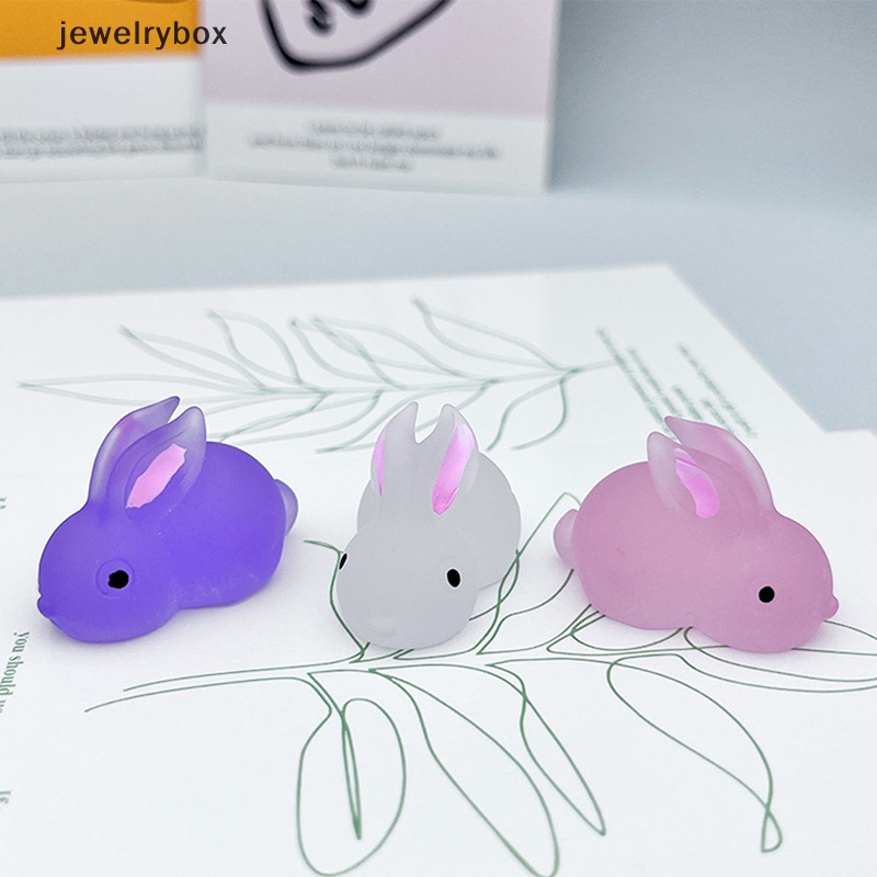 [jewelrybox] 2pcs Luminous Mini Resin Kelinci Mobil Dashboard Mainan Maskot Boneka Kelinci Angka Butik