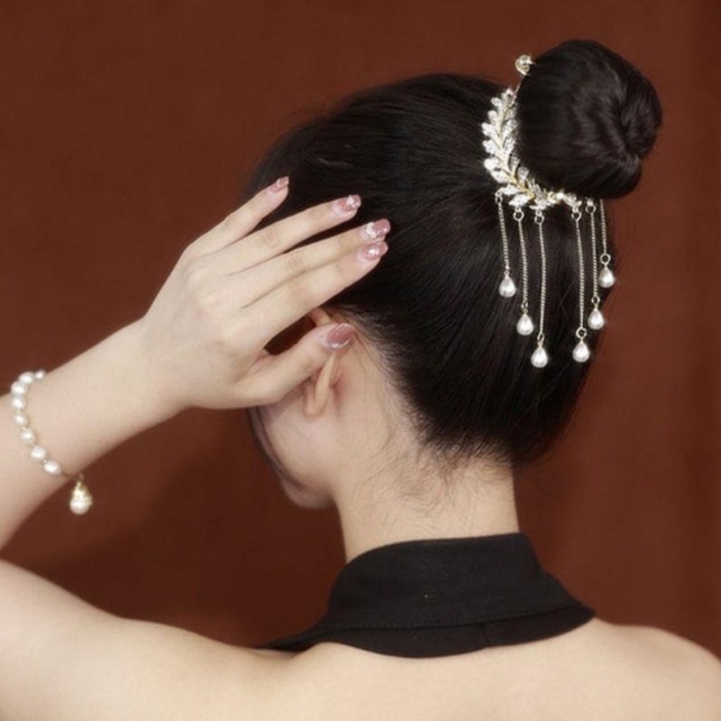 [Unggulan] Temperamen Pengantin Hiasan Kepala Chic Bola Kepala Rambut Cakar Ekor Kuda Halus Ambil Klip Vintage Gesper Rambut Jepit Mutiara Kupu-Kupu Rumbai Jepit Rambut Aksesoris Rambut Wanita